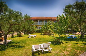 Artemis Studios And Apartments Psarou  Exteriér fotografie